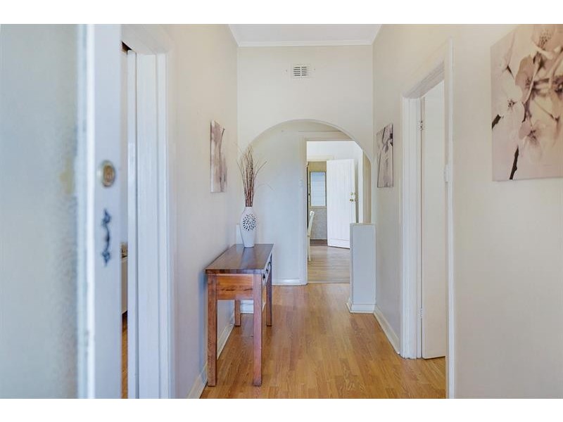 16 Webb St, Queenstown SA 5014