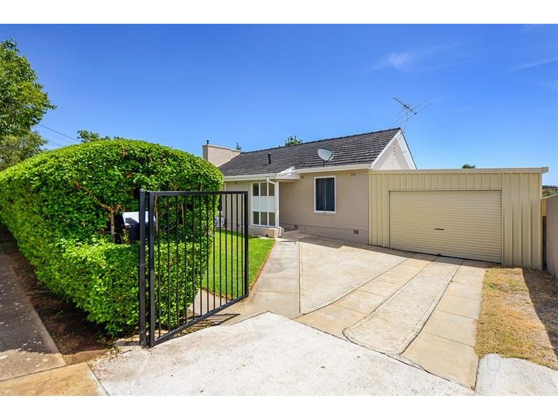 3 Fisher St, Blair Athol SA 5084