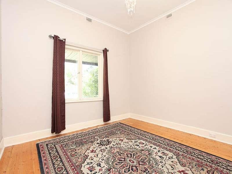 8 Elizabeth St, Prospect SA 5082