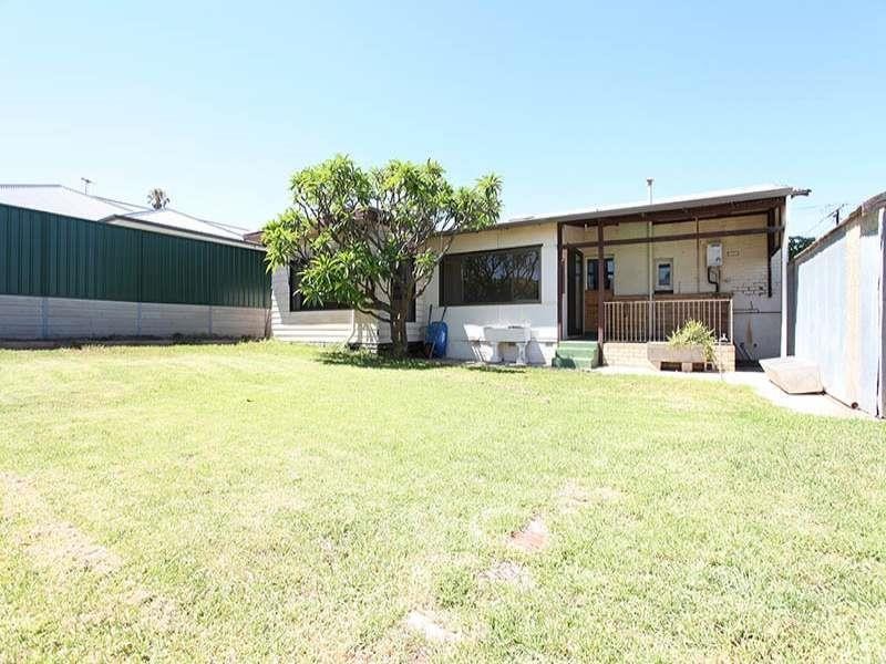 8 Elizabeth St, Prospect SA 5082