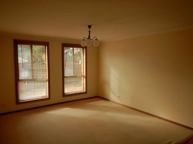 2/106 Shepherdson Road, Parafield Gardens SA 5107