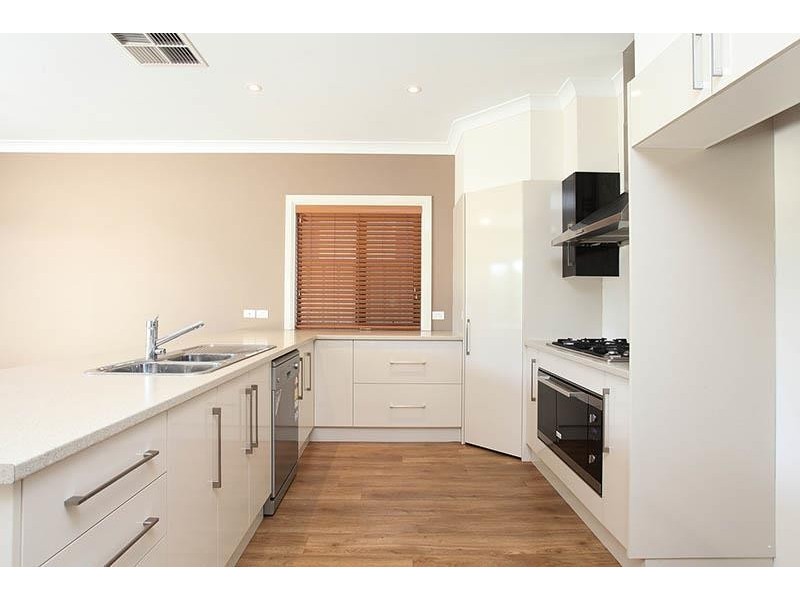 16A Warramunga St, Greenacres SA 5086