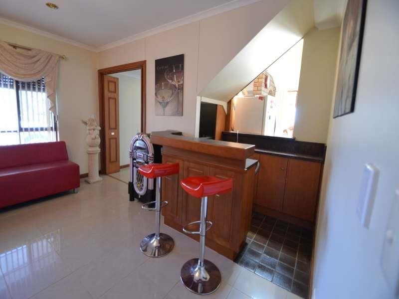 5 Hampton Ct, Hillbank SA 5112