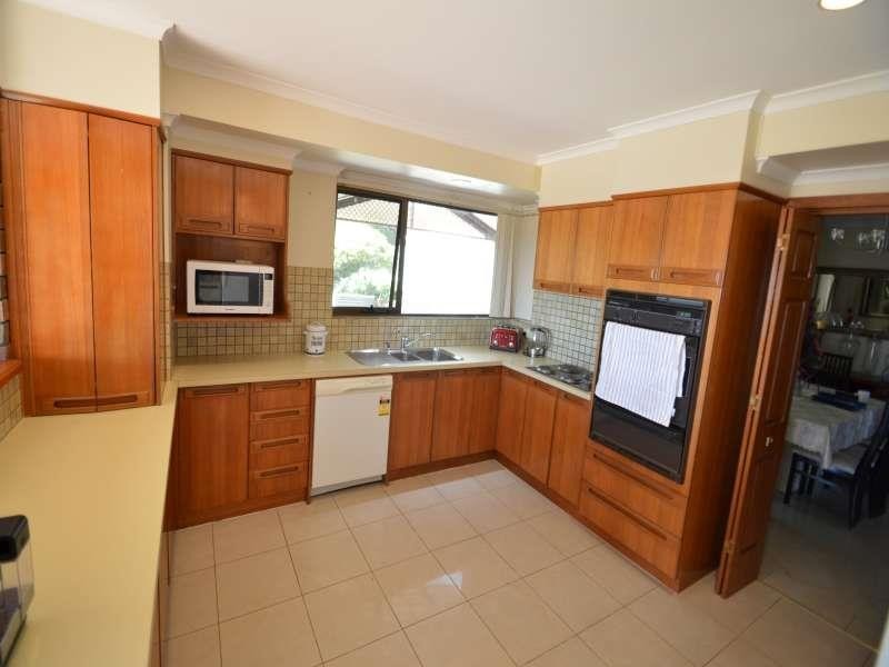 5 Hampton Ct, Hillbank SA 5112