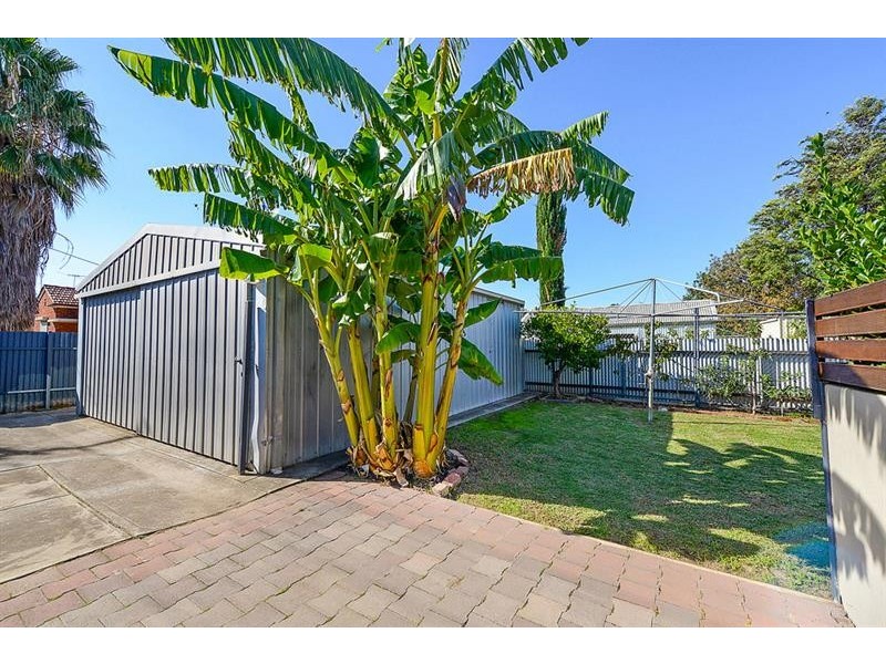 18 Hawkesbury Ave, Kilburn SA 5084