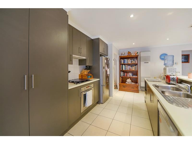 17 Carmine Ct, Parafield Gardens SA 5107