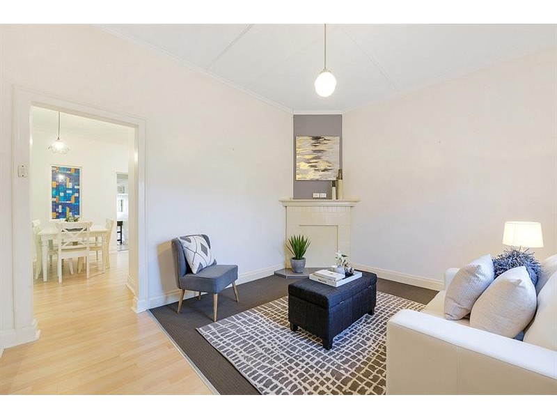 18 Hawkesbury Ave, Kilburn SA 5084