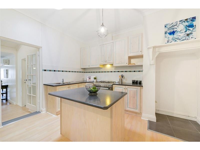 18 Hawkesbury Ave, Kilburn SA 5084