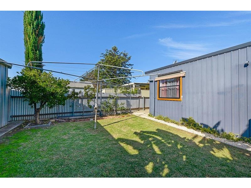 18 Hawkesbury Ave, Kilburn SA 5084