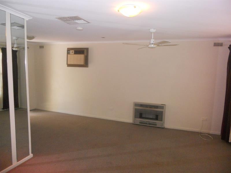 3 Amundsen Dr, Ingle Farm SA 5098