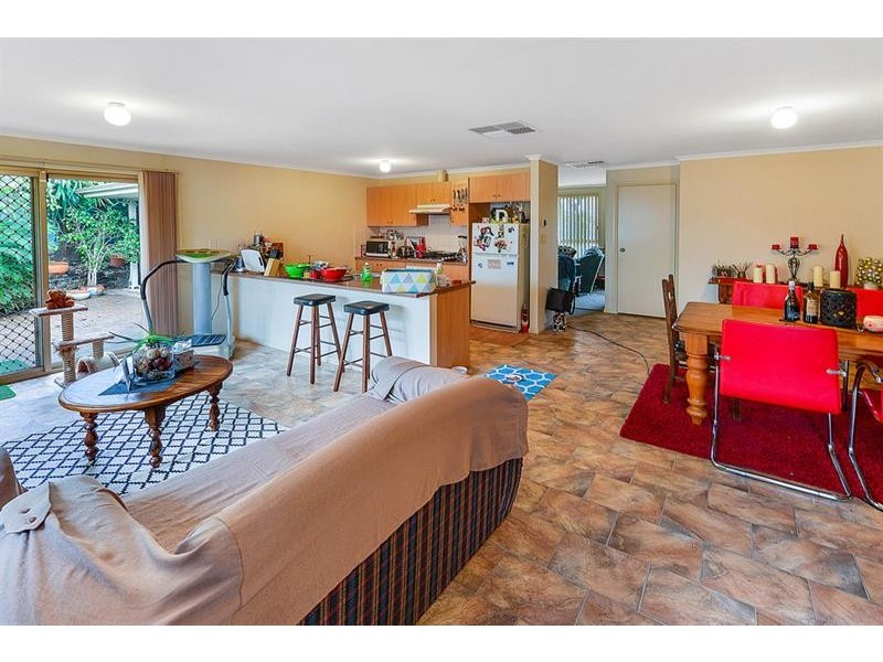 12 Hazel St, Blair Athol SA 5084