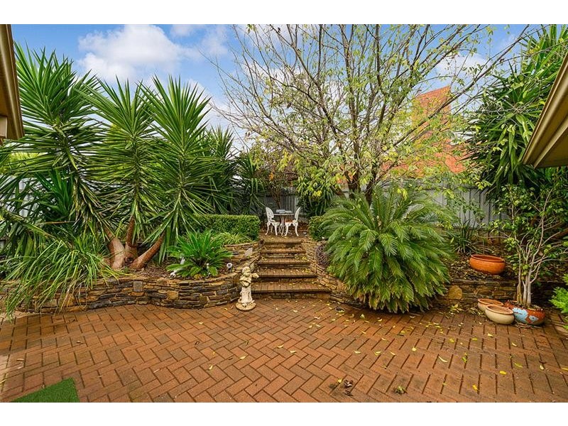 12 Hazel St, Blair Athol SA 5084