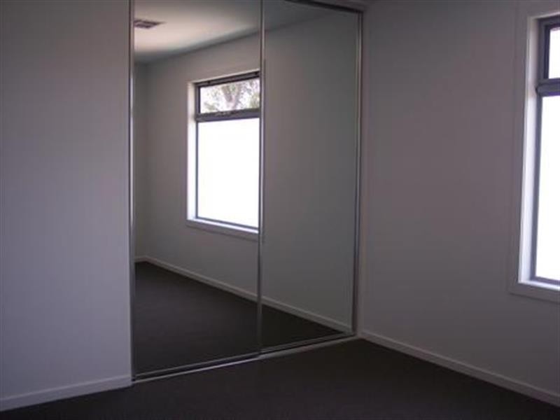 9A Redward Ave, Greenacres SA 5086