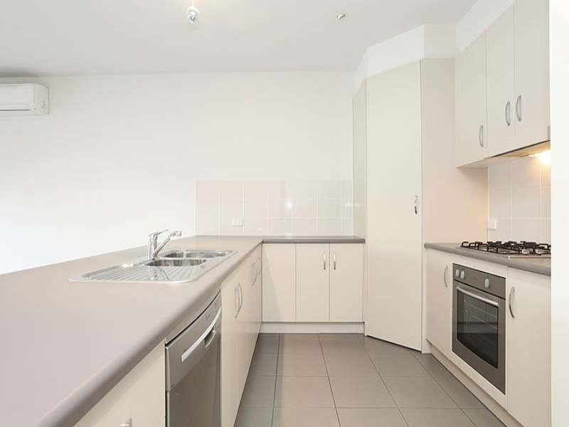 36b Elder  Dr, Mawson Lakes SA 5095