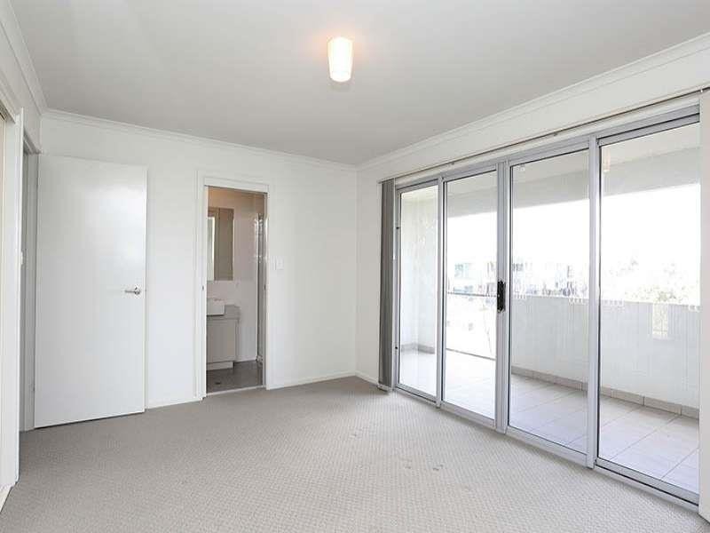 36b Elder  Dr, Mawson Lakes SA 5095