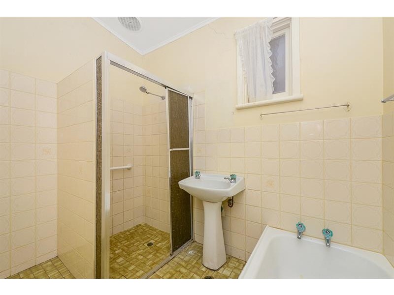 24 Arlington Tce, Welland SA 5007