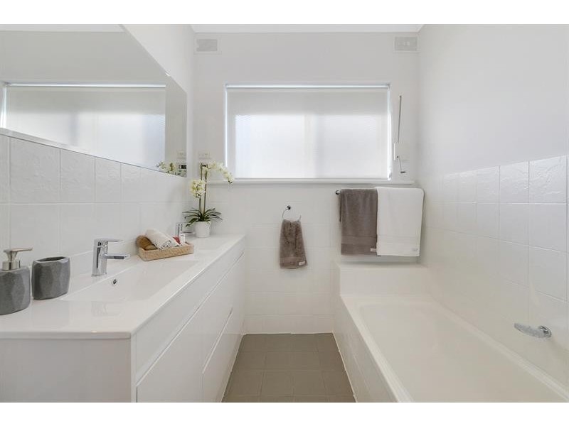 10 Jenkins St, Modbury SA 5092