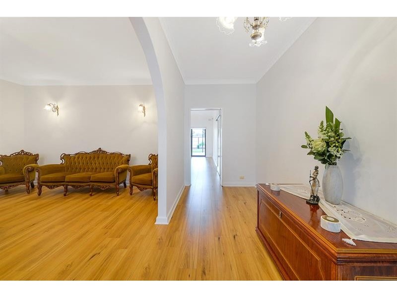 10 Jenkins St, Modbury SA 5092