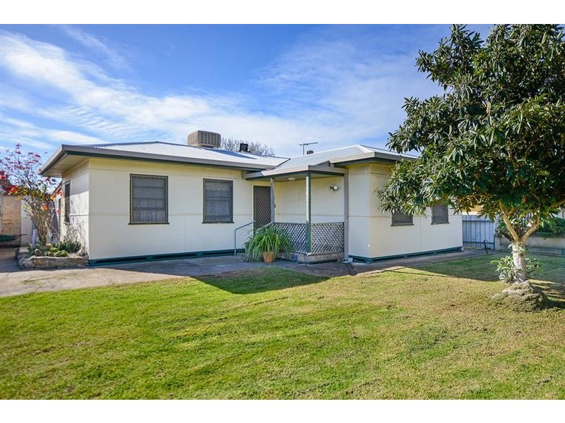 8 Moreshead St, Greenacres SA 5086