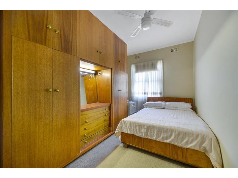 8 Moreshead St, Greenacres SA 5086