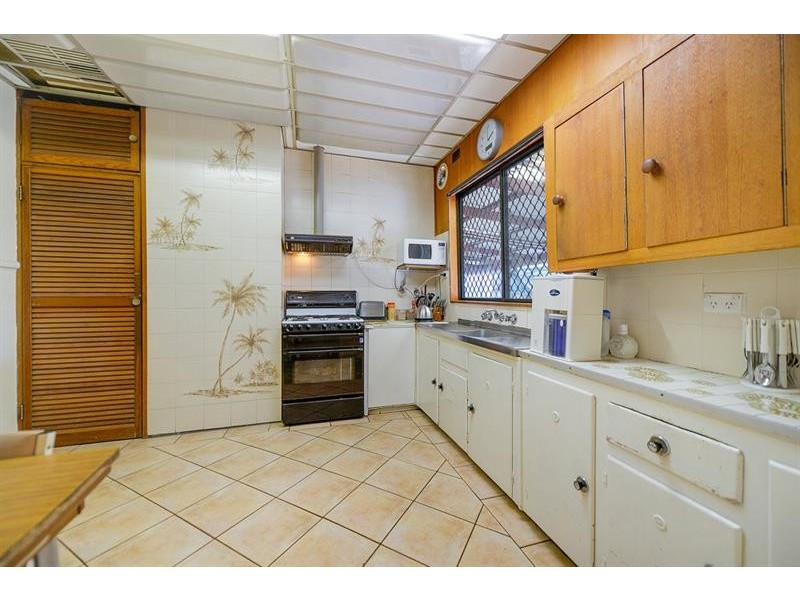 8 Moreshead St, Greenacres SA 5086