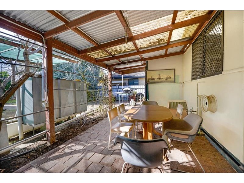 8 Moreshead St, Greenacres SA 5086