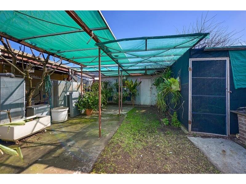 8 Moreshead St, Greenacres SA 5086