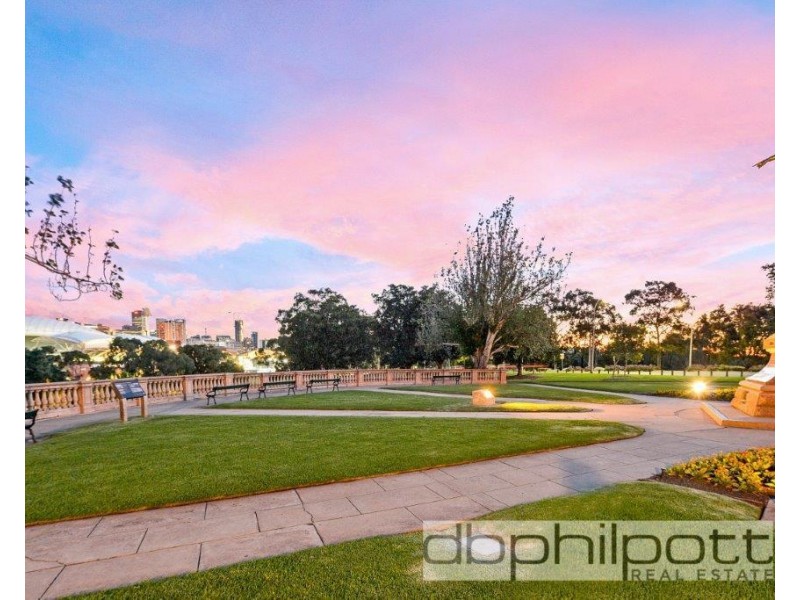 17 Strangways Place, North Adelaide SA 5006