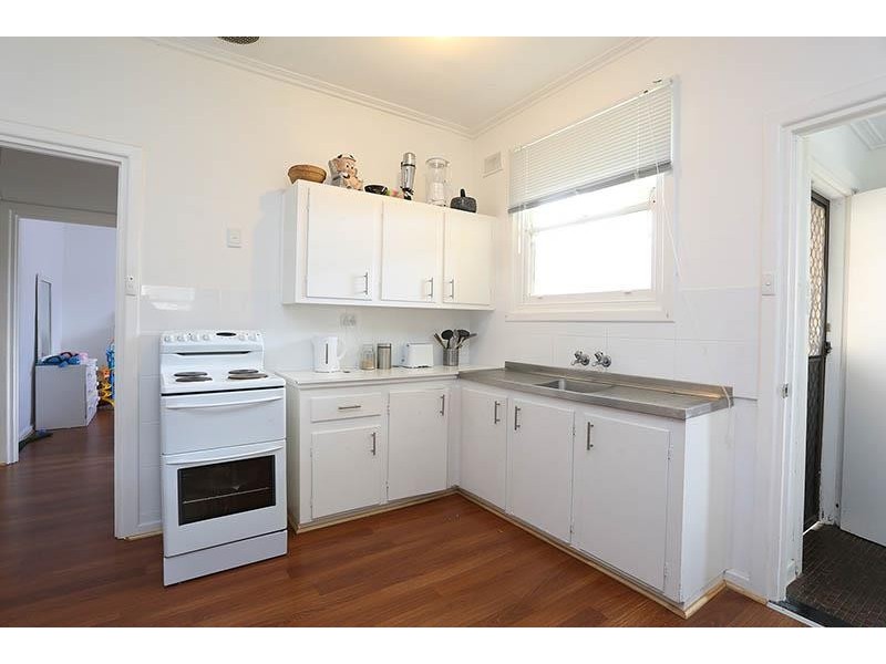 17 Appleshaw St, Elizabeth Vale SA 5112