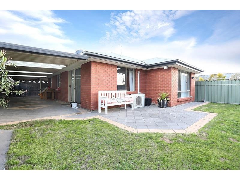 31 Martindale Pl, Walkley Heights SA 5098