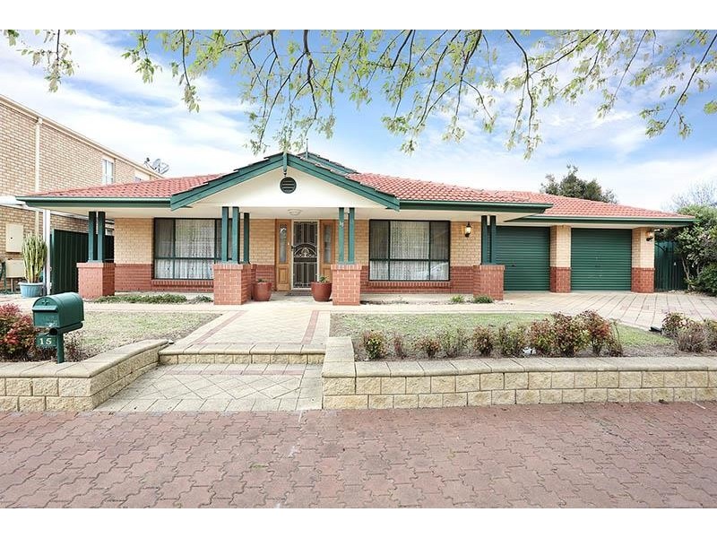 15 Trinity Way, Oakden SA 5086
