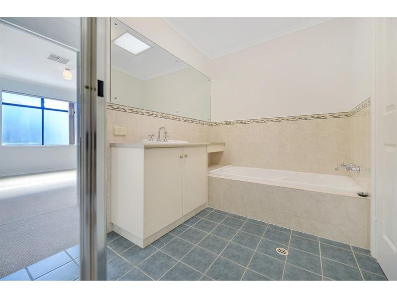 4/44 Wright St, Renown Park SA 5008