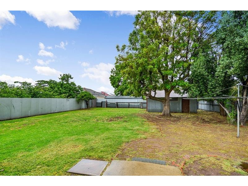 11 Main Pde, Clearview SA 5085