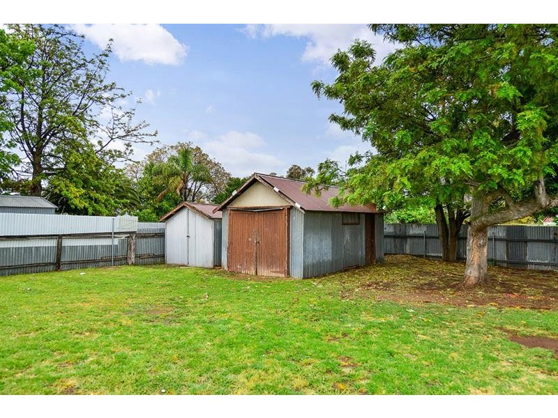 11 Main Pde, Clearview SA 5085