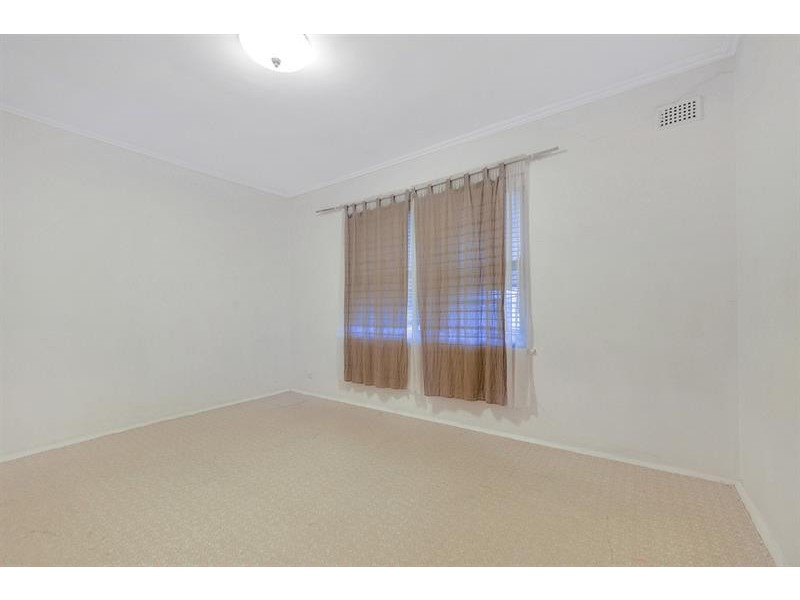 11 Main Pde, Clearview SA 5085