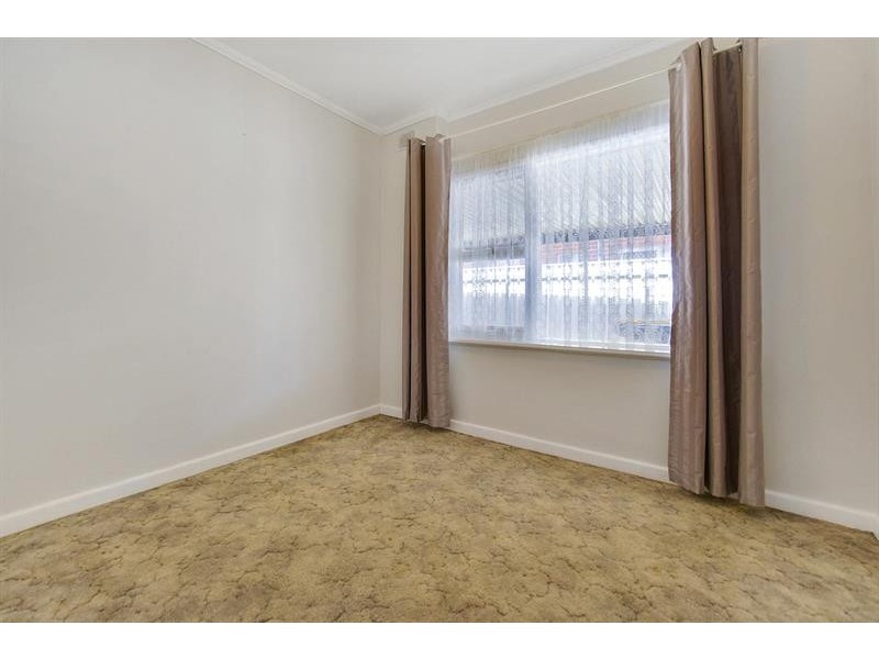 3 Pauls Dr, Valley View SA 5093