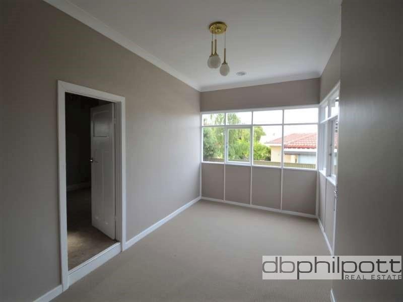 16 Barker Road, Prospect SA 5082