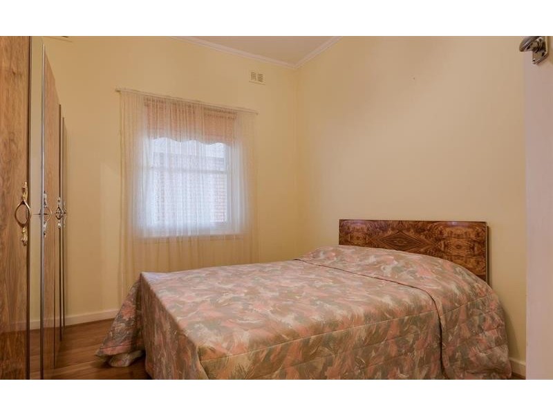 10 Clisby St, Vale Park SA 5081