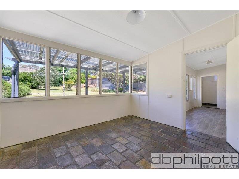 4 Donald St, Blair Athol SA 5084