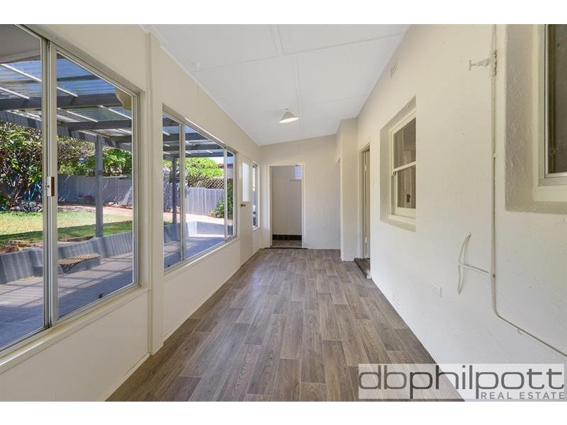 4 Donald St, Blair Athol SA 5084
