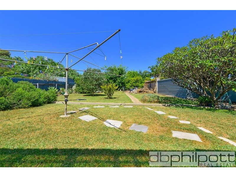 4 Donald St, Blair Athol SA 5084