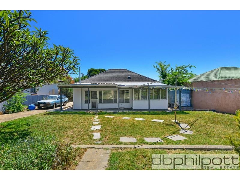 4 Donald St, Blair Athol SA 5084