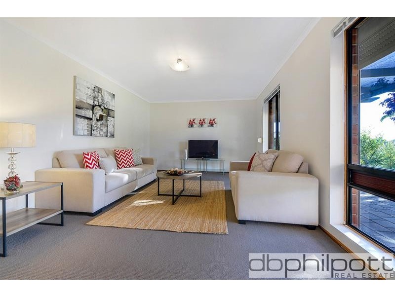 13 Whittaker Ave, Old Reynella SA 5161