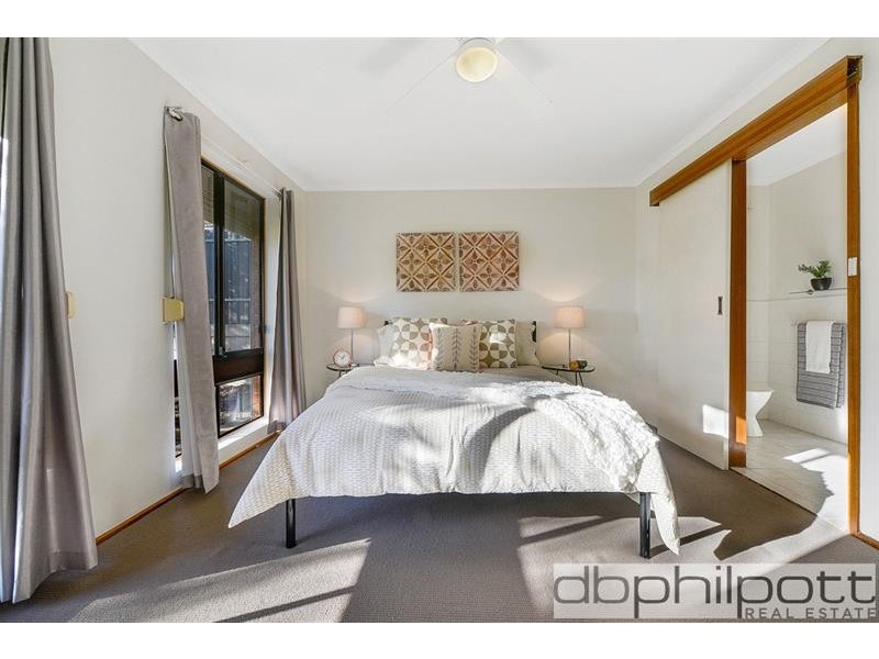 13 Whittaker Ave, Old Reynella SA 5161