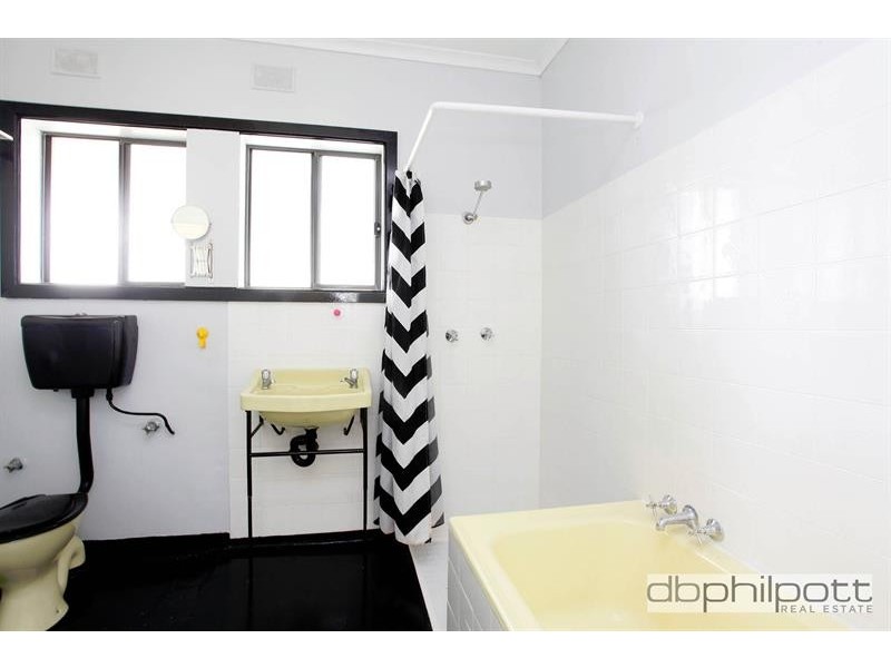 9 Young Street, Dudley Park SA 5008