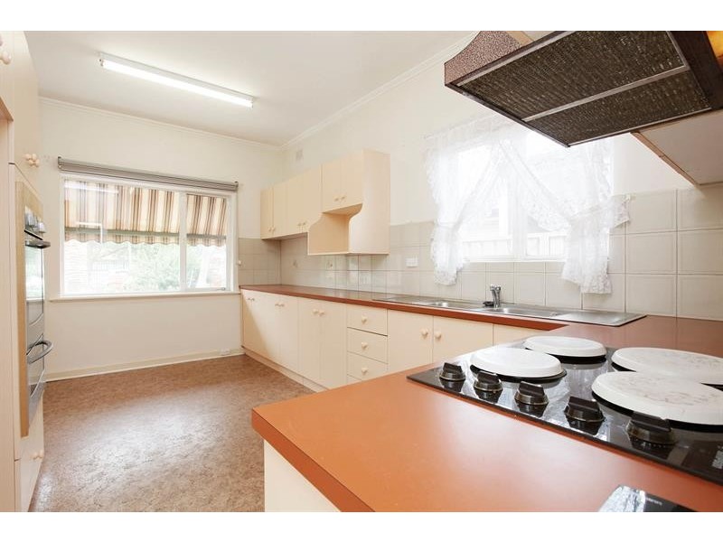 194 Railway Tce, Taperoo SA 5017