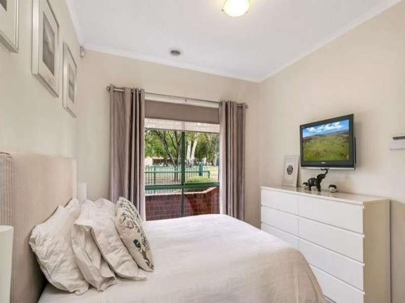 36  Hampton Dr, Oakden SA 5086