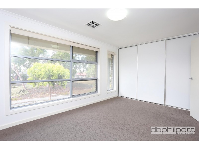19 Kenmair St, Mansfield Park SA 5012