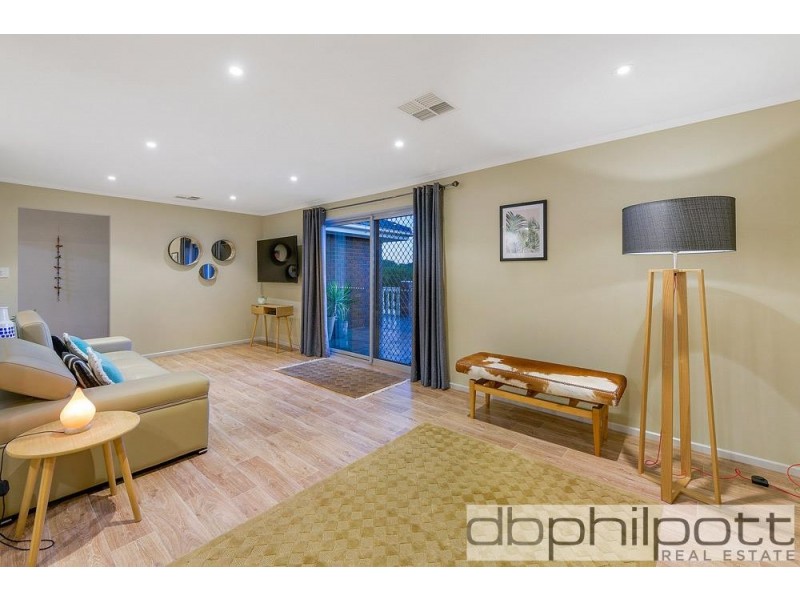 22 Lynore Ave, Modbury Heights SA 5092