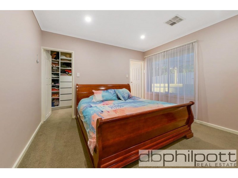 22 Lynore Ave, Modbury Heights SA 5092